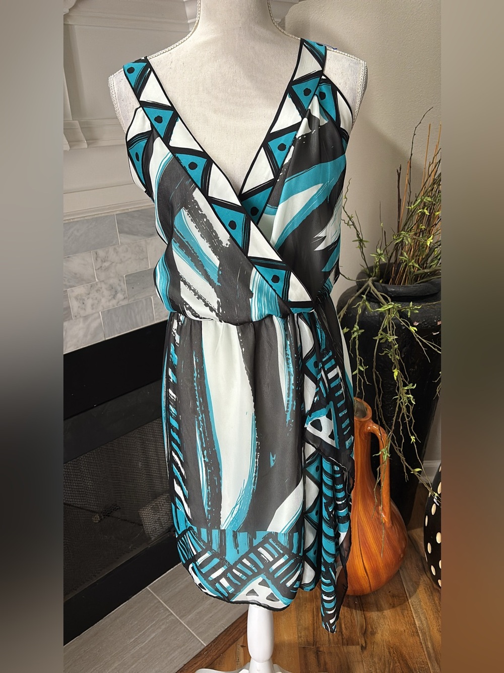 Turquoise/Black Dress